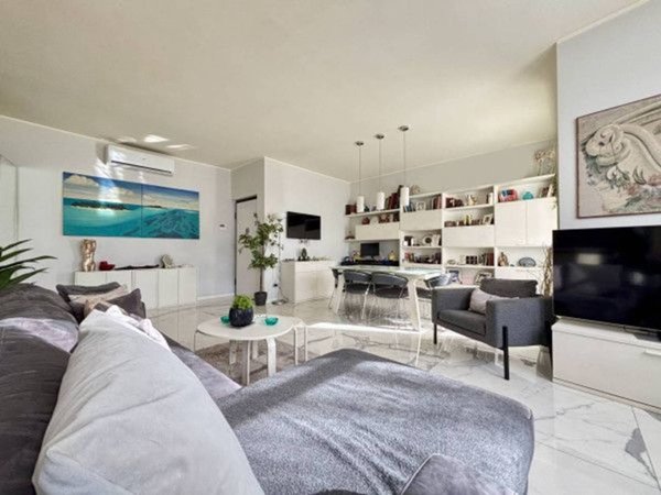 appartamento in vendita a Milano in zona Isola