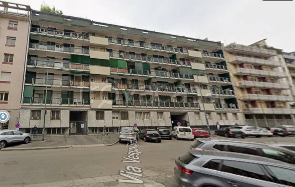 appartamento in vendita a Milano in zona Piazzale Lodi