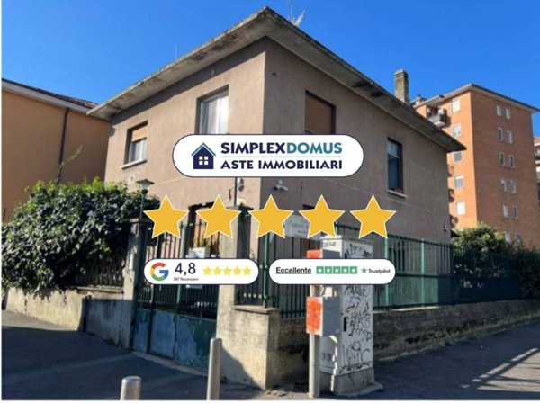 appartamento in vendita a Milano in zona Corvetto