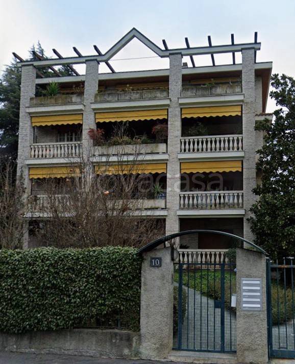 appartamento in vendita a Milano in zona Figino