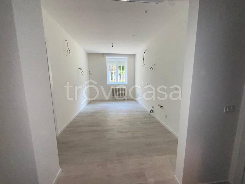 appartamento in vendita a Milano in zona Famagosta