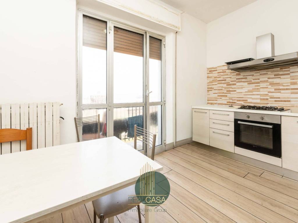 appartamento in vendita a Milano in zona Lambrate