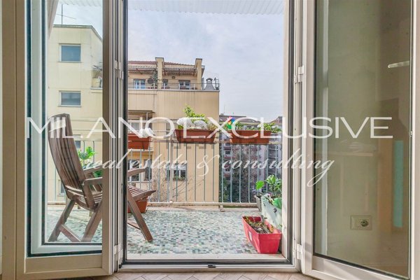 appartamento in vendita a Milano in zona Sant'Ambrogio