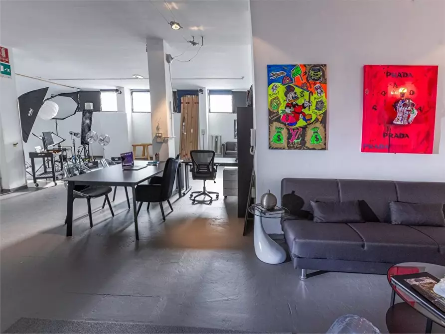 appartamento in vendita a Milano in zona Bocconi