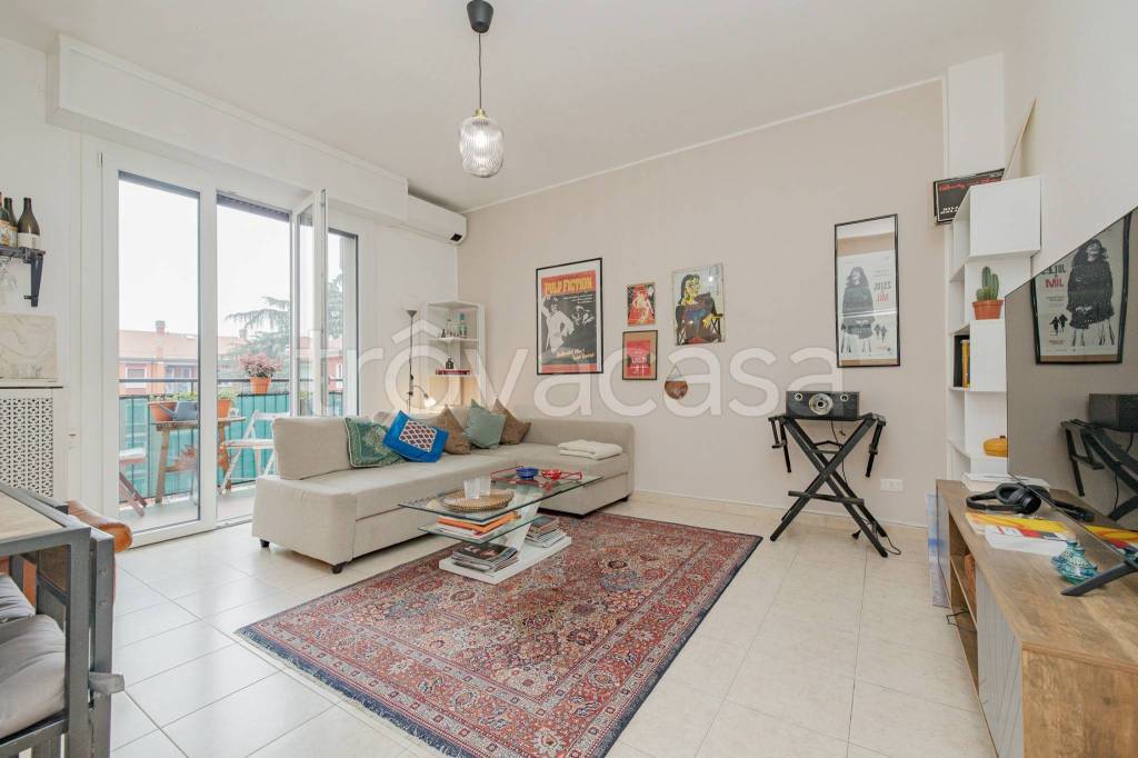 appartamento in vendita a Milano in zona Crescenzago