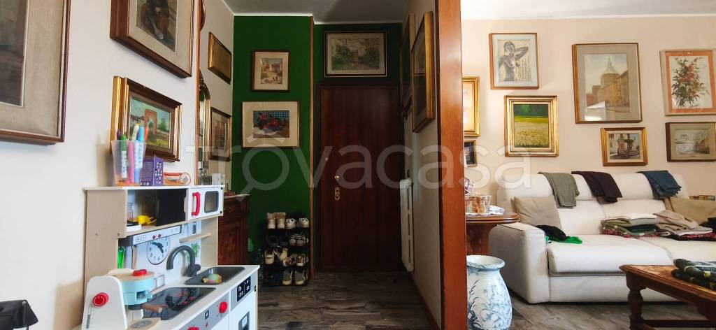 appartamento in vendita a Milano in zona Vigentino