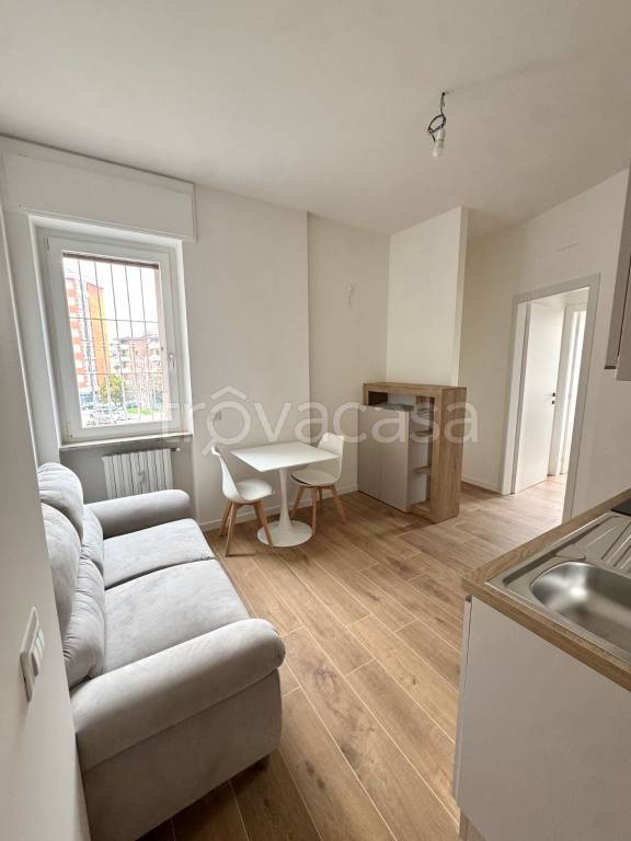 appartamento in vendita a Milano in zona Famagosta