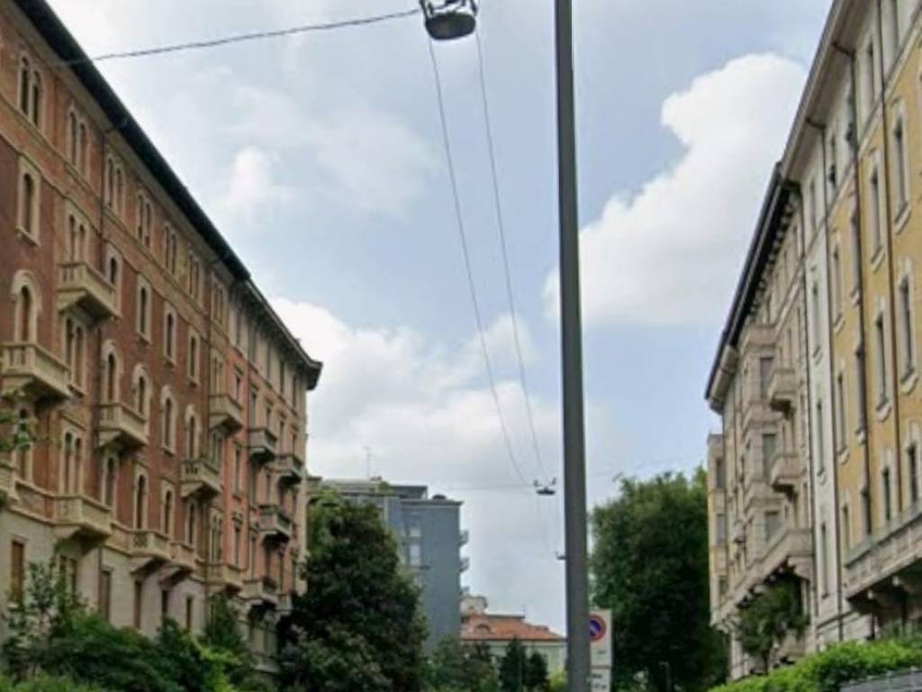 appartamento in vendita a Milano in zona Guastalla