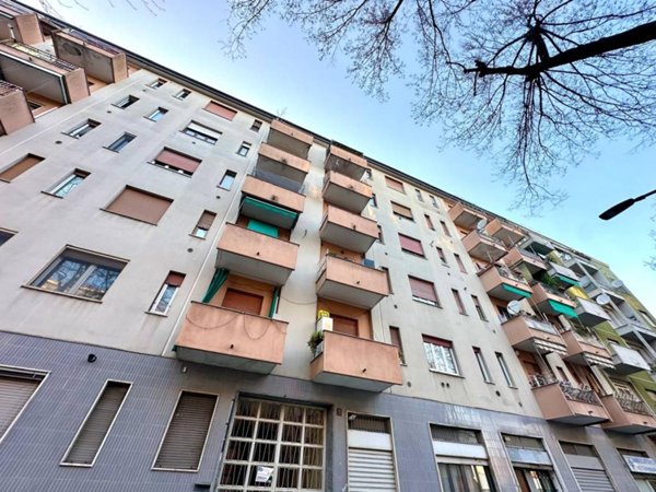 appartamento in vendita a Milano in zona Gorla