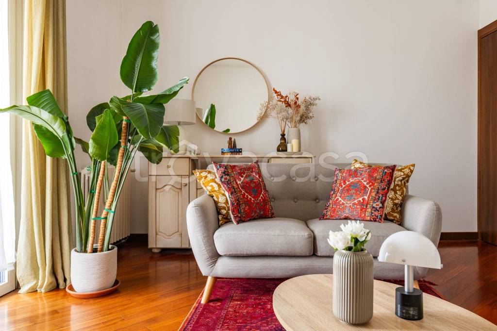 appartamento in vendita a Milano in zona Dergano