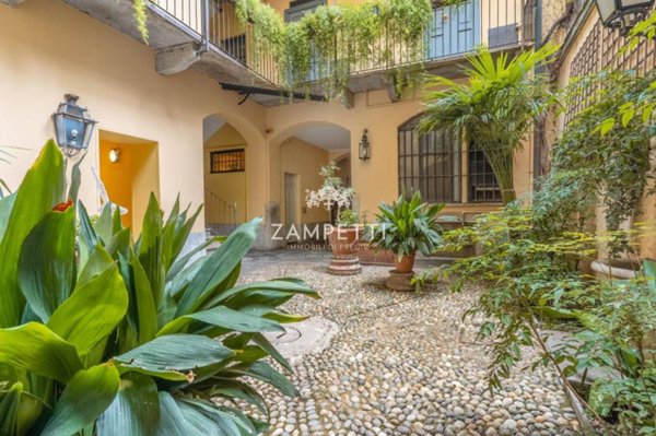 appartamento in vendita a Milano in zona Brera