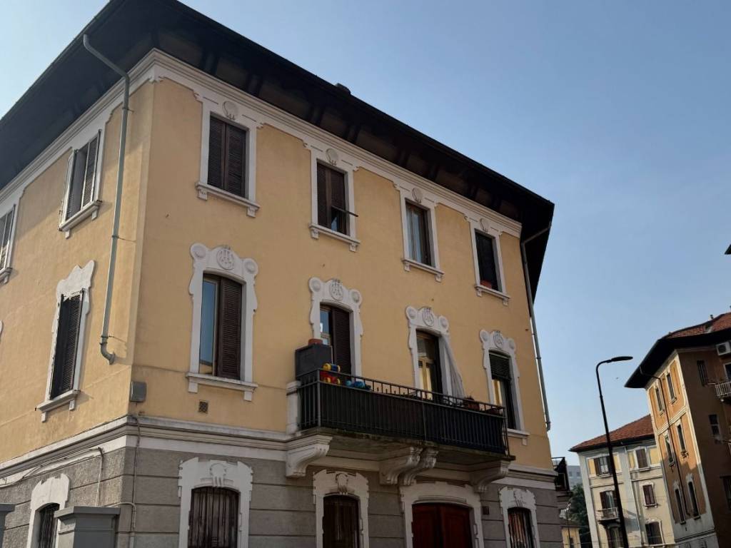 locale di sgombero in vendita a Milano in zona Affori