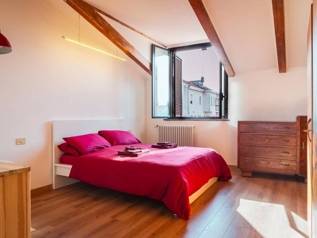 appartamento in vendita a Milano in zona Adriano