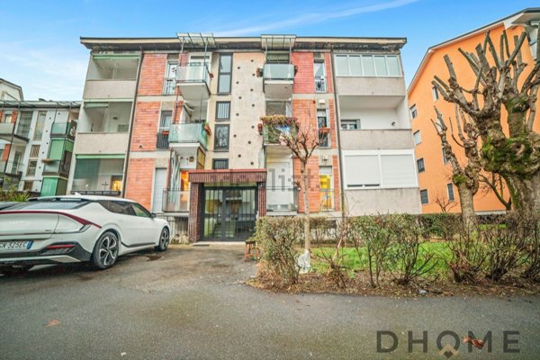 appartamento in vendita a Milano in zona Vialba