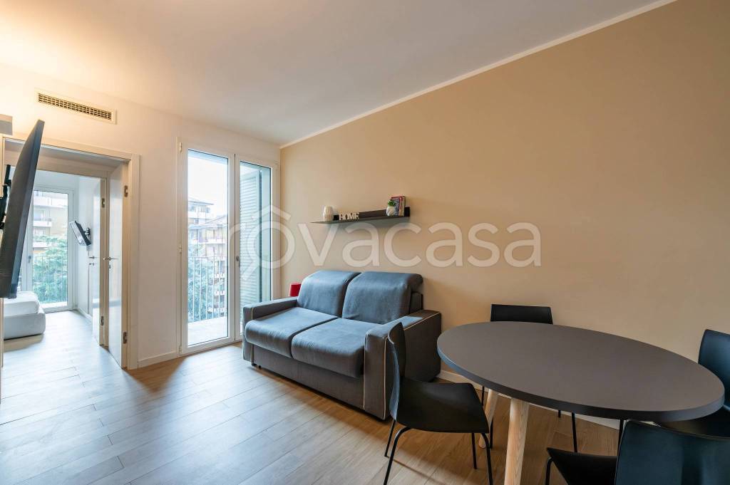 appartamento in vendita a Milano in zona Piazzale Lodi