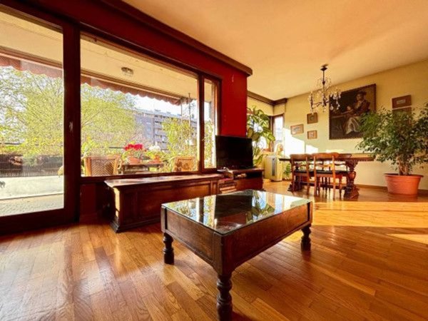 appartamento in vendita a Milano in zona QT8