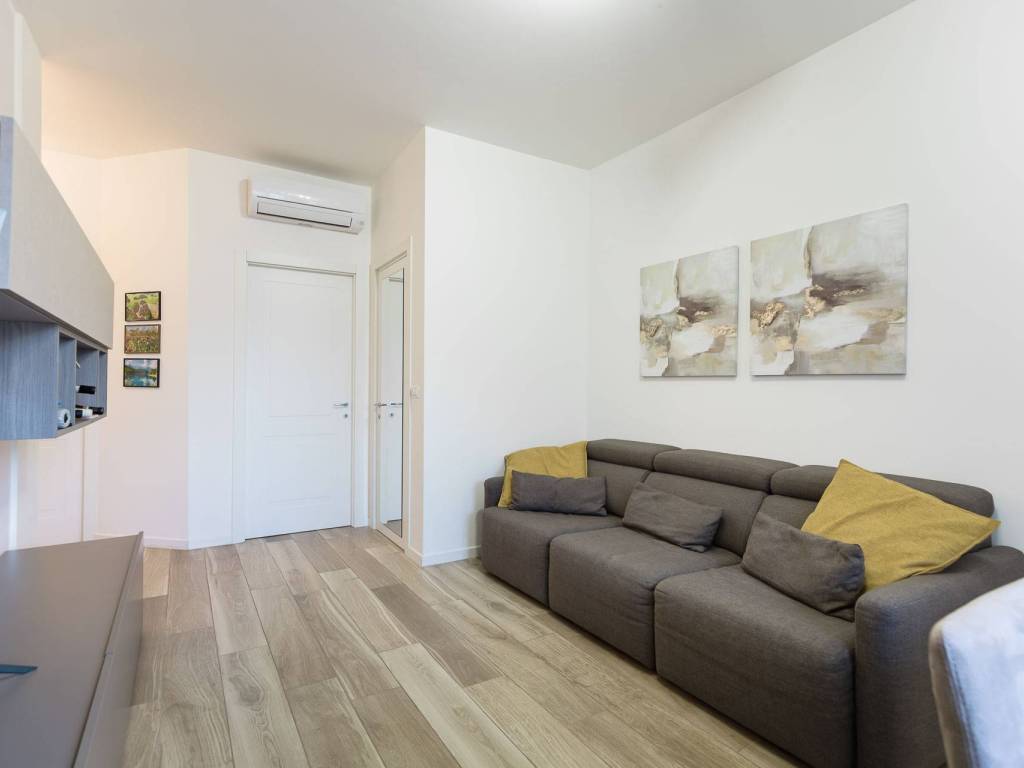 appartamento in vendita a Milano in zona Feltre