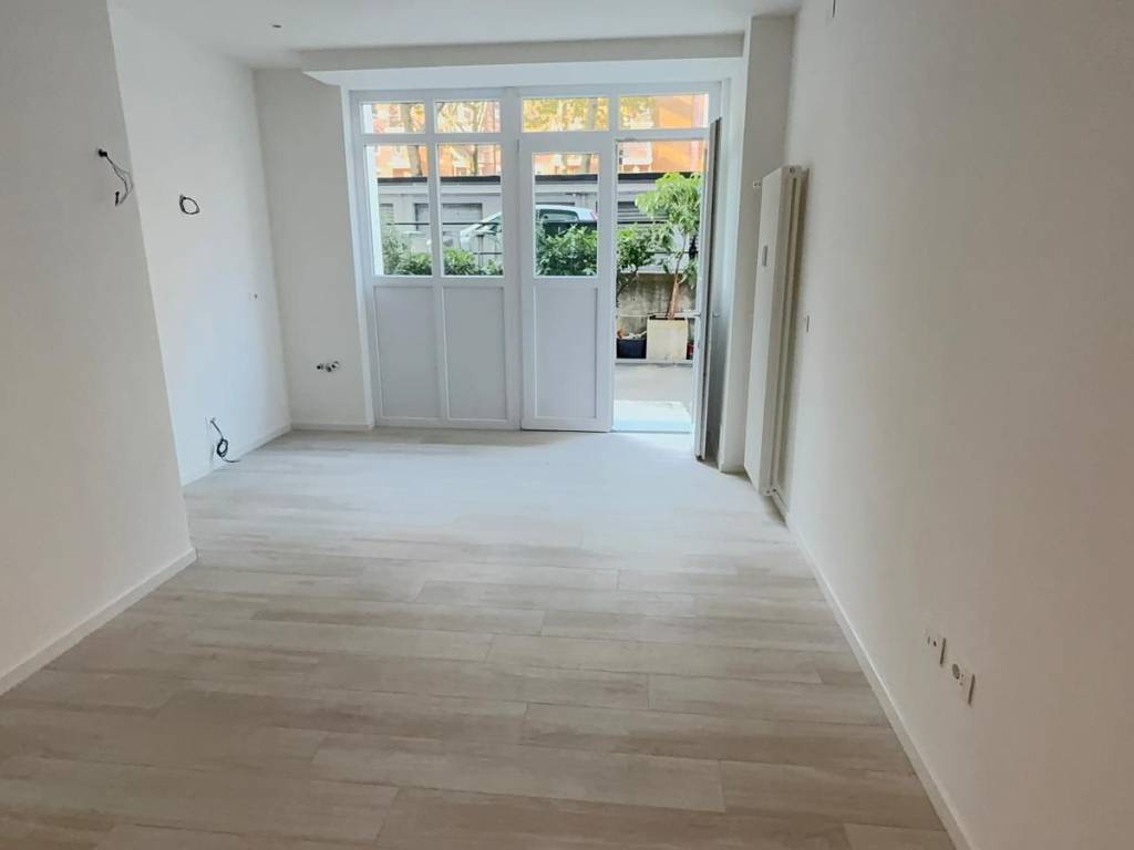 appartamento in vendita a Milano in zona Famagosta
