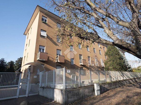 appartamento in vendita a Milano in zona Dergano