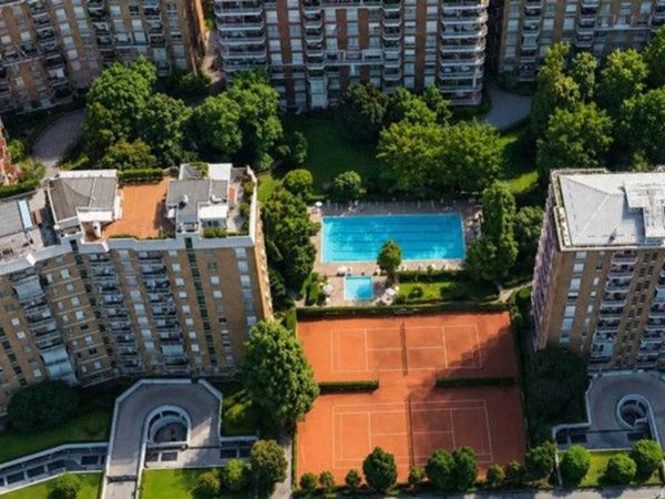appartamento in vendita a Milano in zona Barona