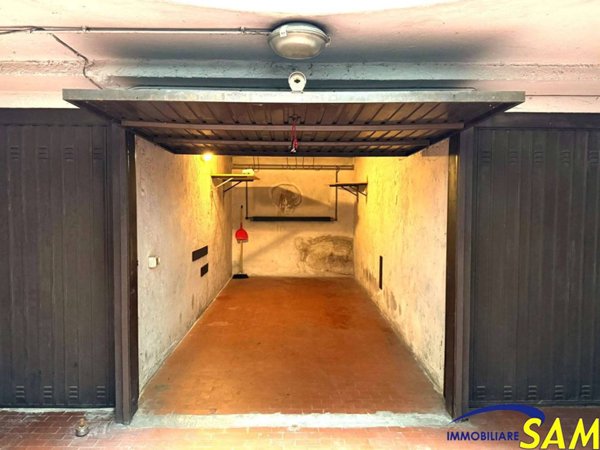 negozio in vendita a Milano in zona XXII Marzo