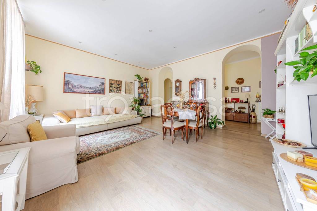 appartamento in vendita a Milano in zona Solari