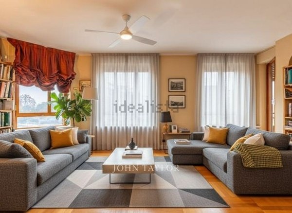 appartamento in vendita a Milano in zona Bocconi