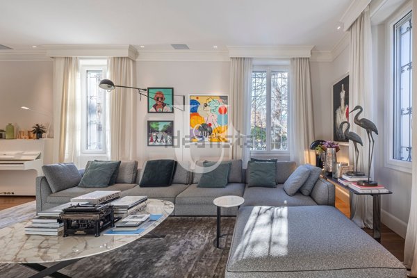 casa indipendente in vendita a Milano in zona Maggiolina