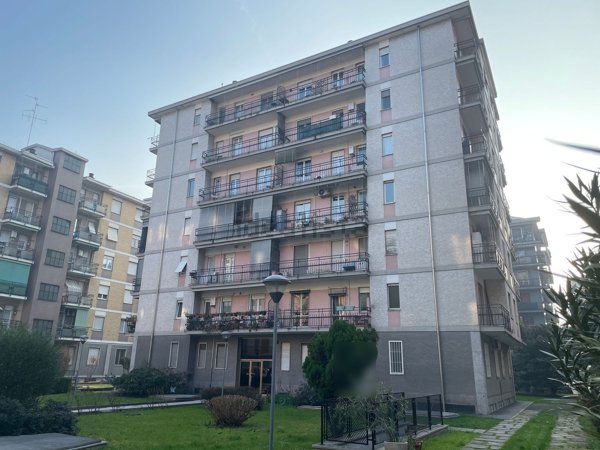 appartamento in vendita a Milano in zona Corvetto