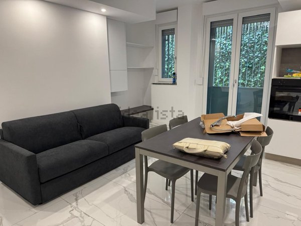 appartamento in vendita a Milano in zona Vigentino