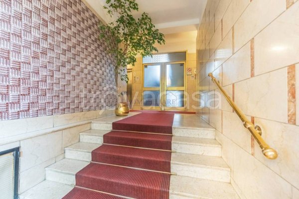 appartamento in vendita a Milano in zona Piazzale Lodi