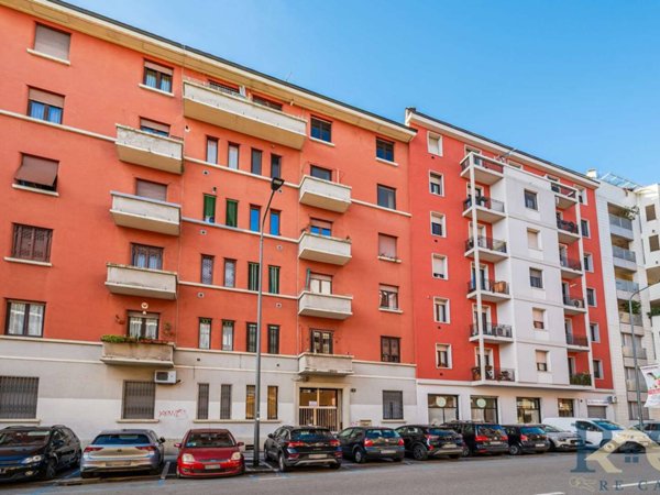 appartamento in vendita a Milano in zona Corvetto