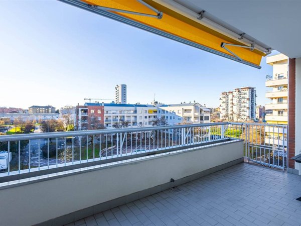 appartamento in vendita a Milano in zona Quarto Oggiaro