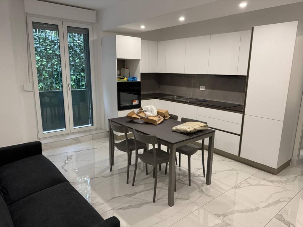 appartamento in vendita a Milano in zona Vigentino