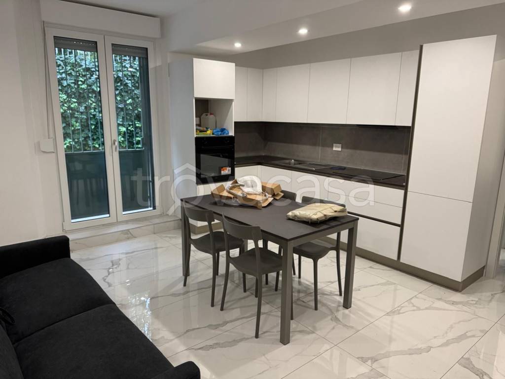 appartamento in vendita a Milano in zona Bocconi