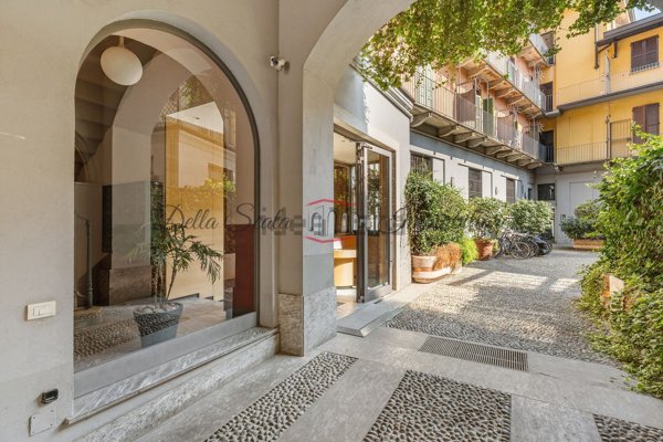 appartamento in vendita a Milano in zona Porta Garibaldi