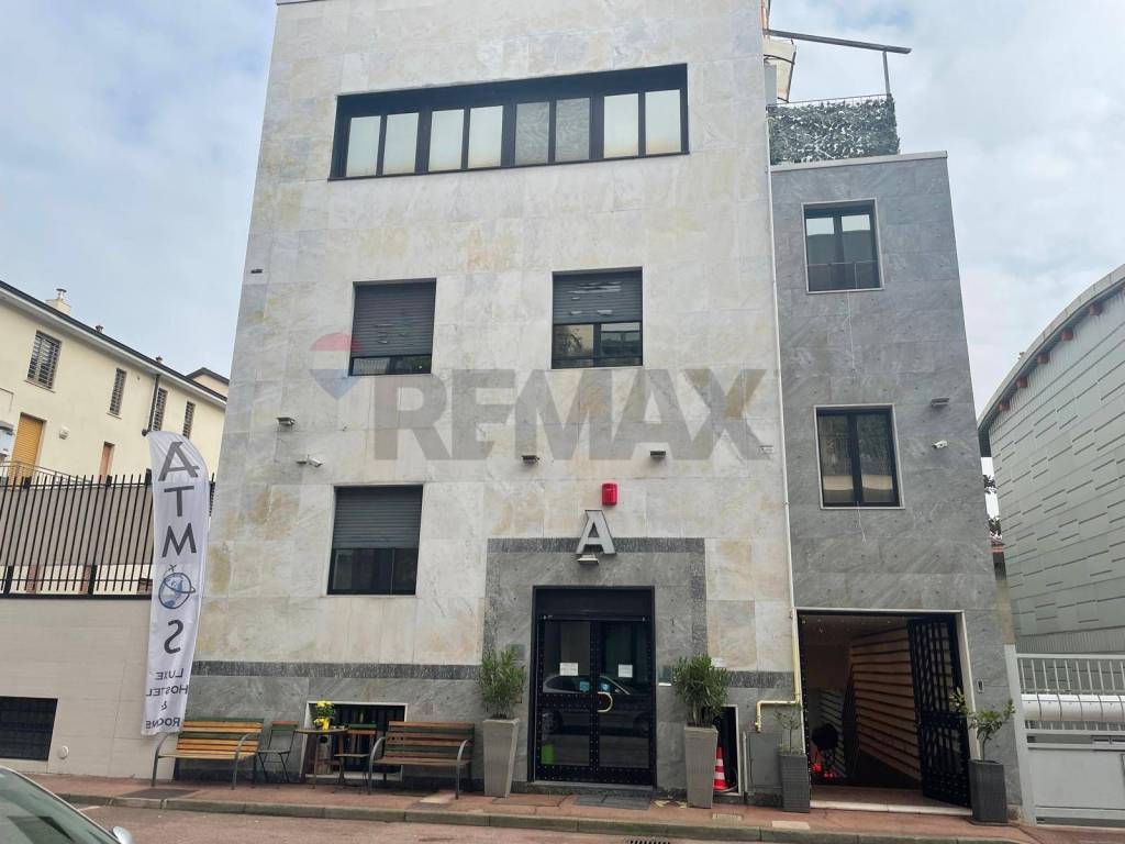 negozio in vendita a Milano