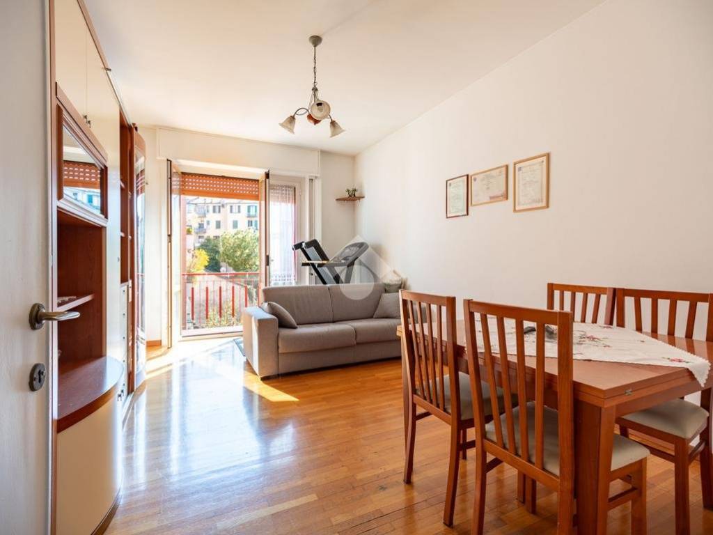 appartamento in vendita a Milano in zona Isola