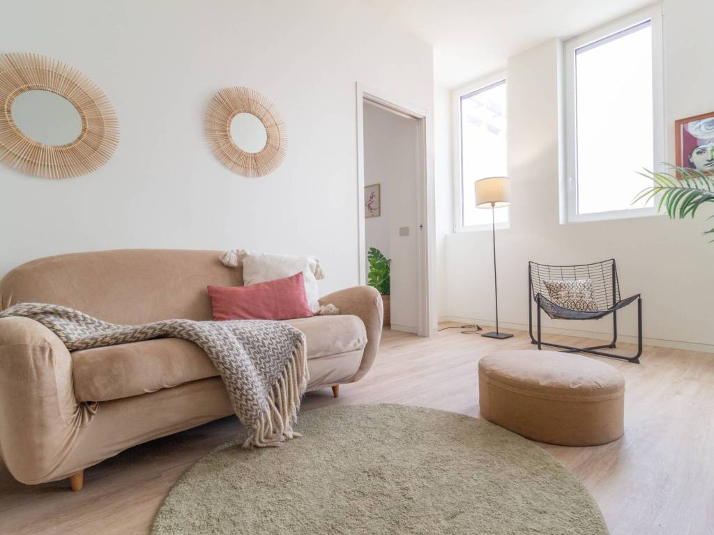 appartamento in vendita a Milano in zona Vigentino