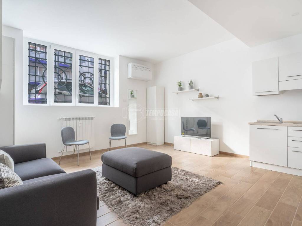 appartamento in vendita a Milano in zona Bocconi