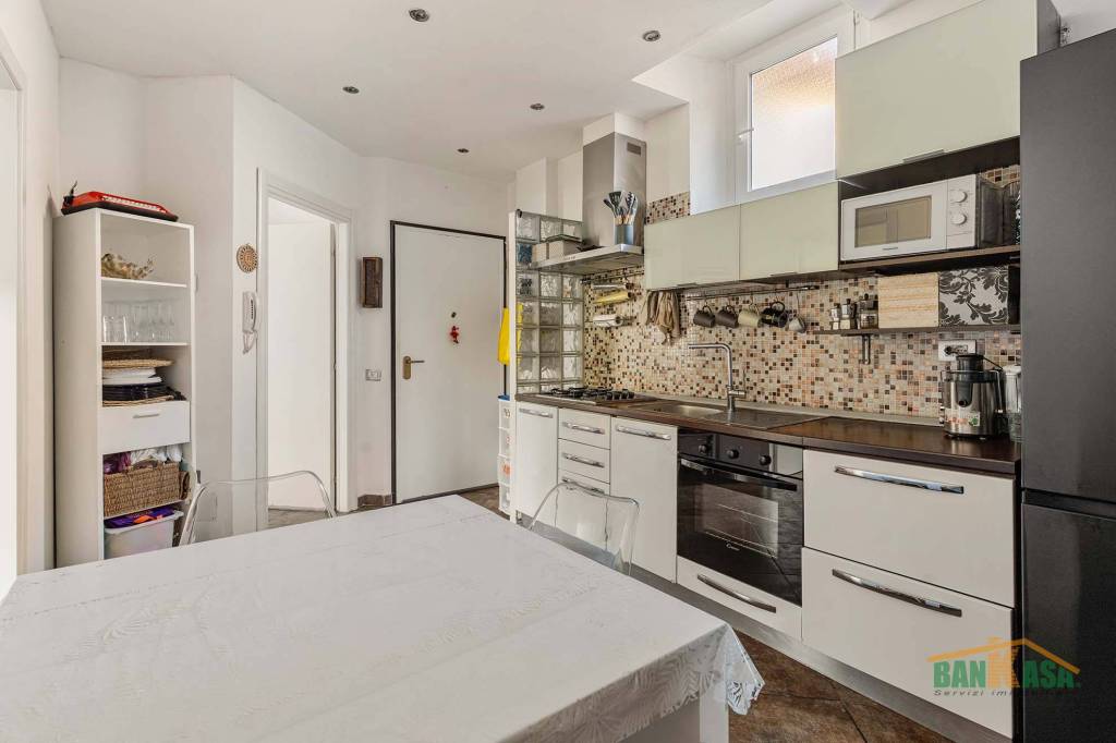 appartamento in vendita a Milano in zona Niguarda