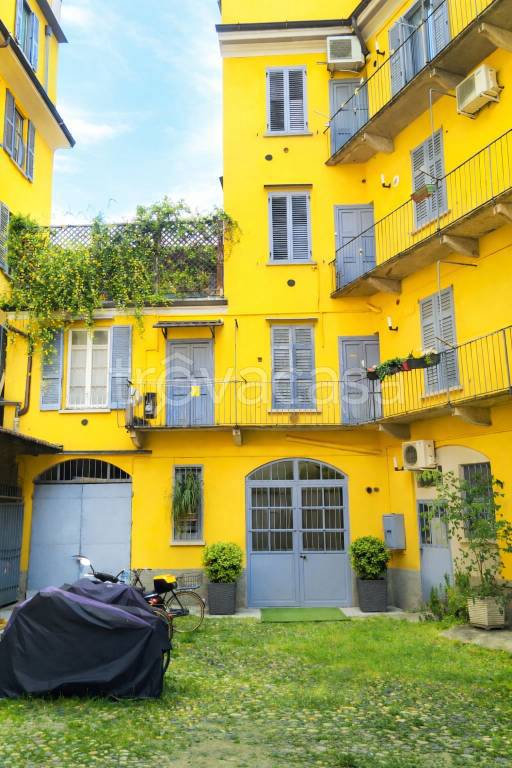 appartamento in vendita a Milano in zona Porta Garibaldi