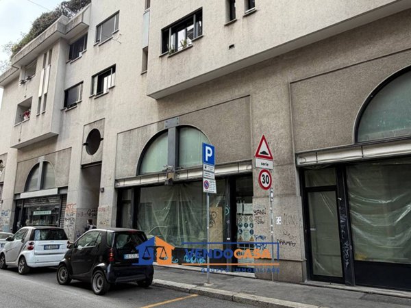 appartamento in vendita a Milano in zona Sempione