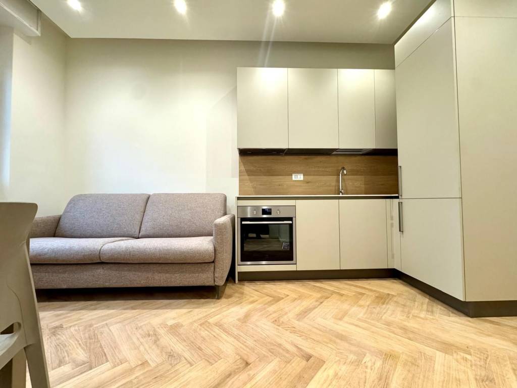 appartamento in vendita a Milano in zona Porta Vittoria