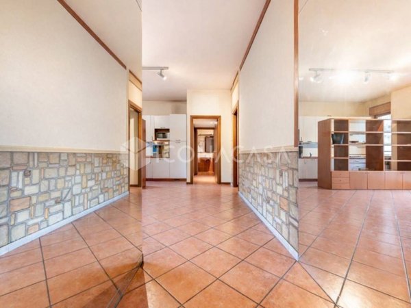 appartamento in vendita a Milano in zona Cagnola