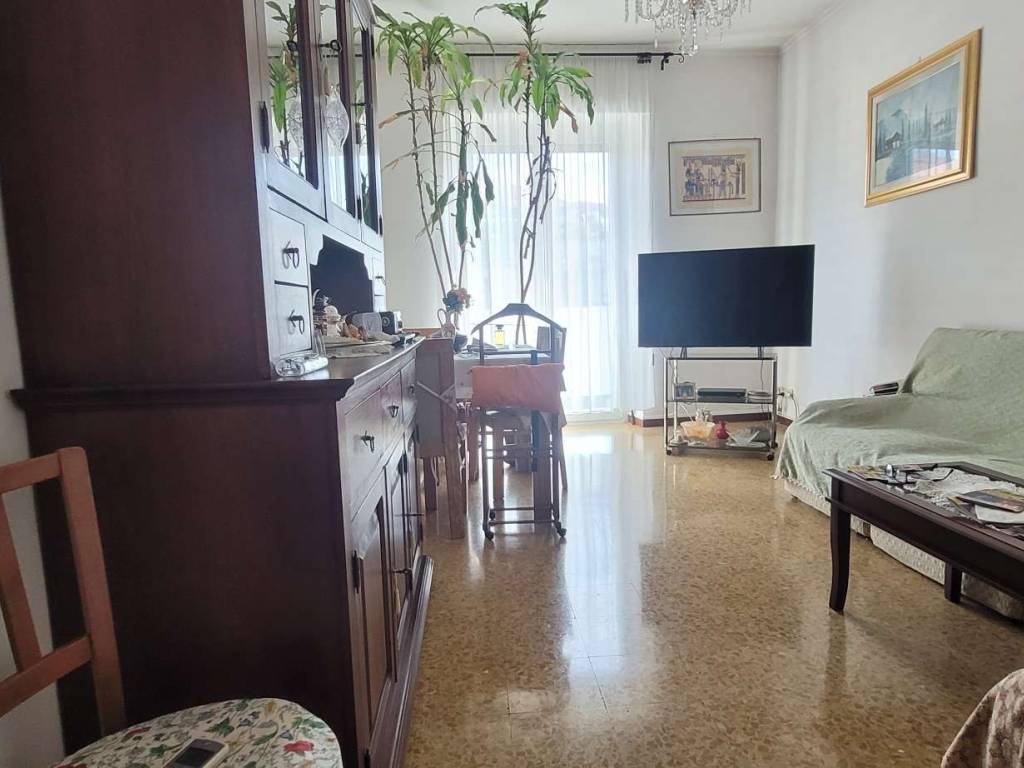 appartamento in vendita a Milano in zona Barona