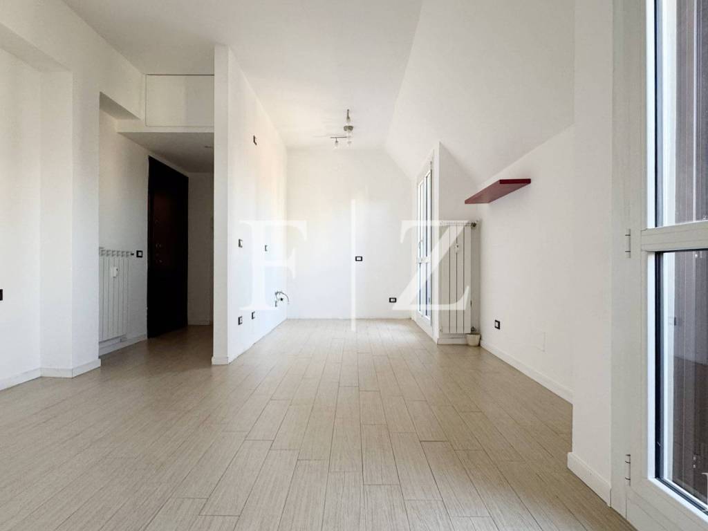 appartamento in vendita a Milano in zona Baggio
