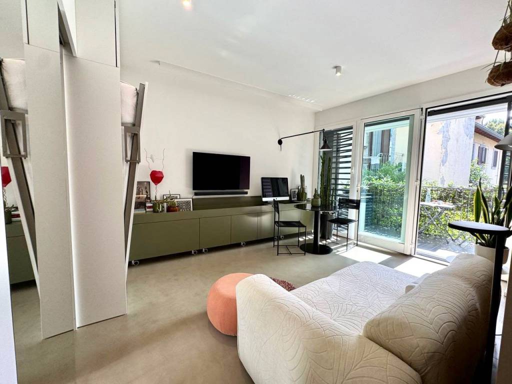 appartamento in vendita a Milano in zona Bovisa