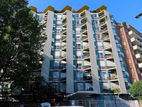 appartamento in vendita a Milano in zona Bocconi