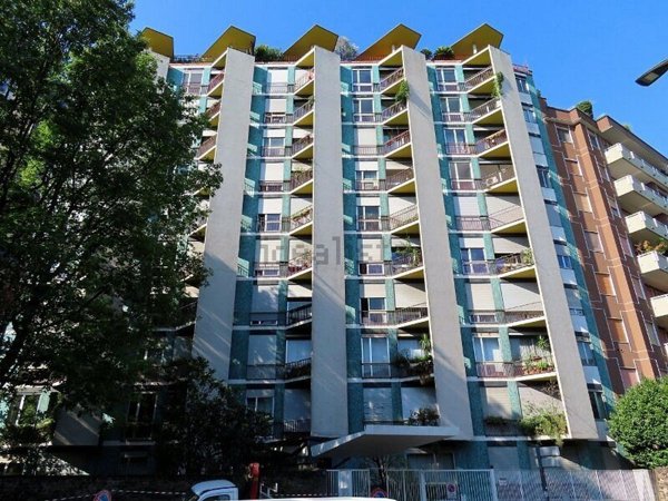 appartamento in vendita a Milano in zona Bocconi